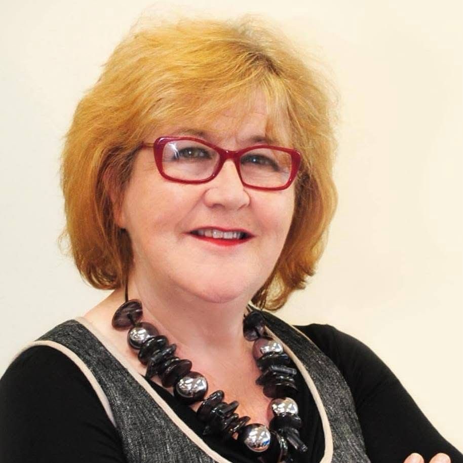 إليزابيث وير