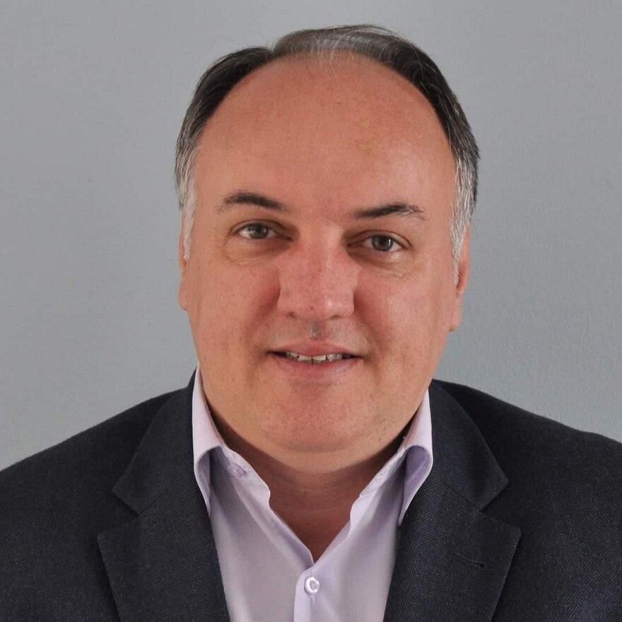 الأستاذ الدكتور / مسعود إدريس